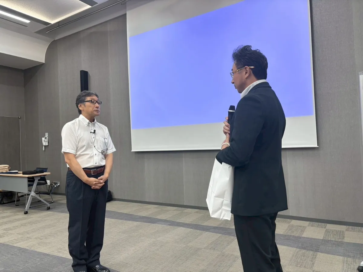 講演する木村正清